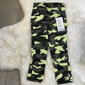 New with tags Lululemon leggings size 4